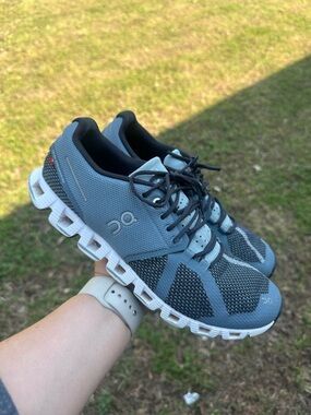 On Running Cloud Running Shoes 8w